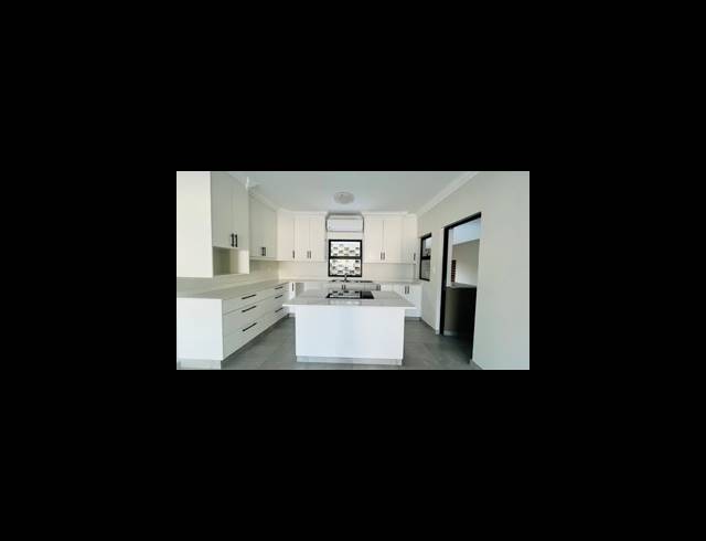 2 BEDROOM GATED ESTATE TO LET IN WYEBANK